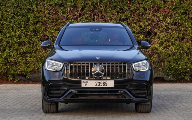 Mercedes GLC300 - image 2