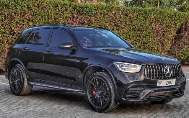 Mercedes GLC300 - image 3