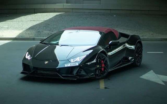 Lamborghini Huracan Evo Spider - image 1