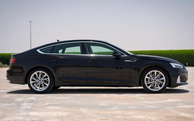 Audi A5 - image 2