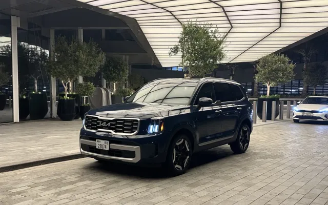 Kia Telluride - image 1