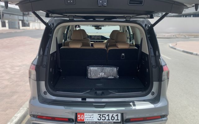INFINITI QX 80 - image 3