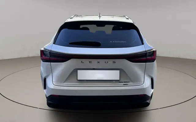 Lexus NX350 - image 4