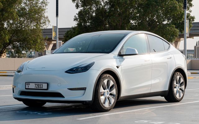 Tesla Model Y – Picture 1