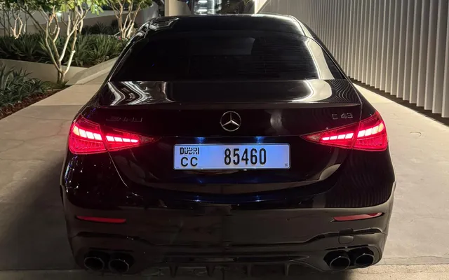 Mercedes-Benz C43 AMG Sport - image 4