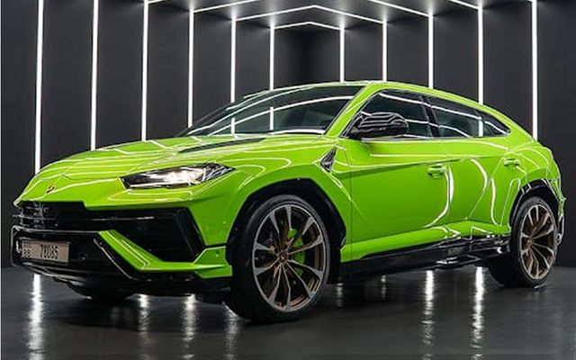 LAMBORGHINI URUS 2024 - image 1