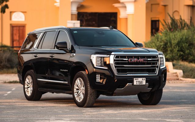 GMC YUKON - image 3