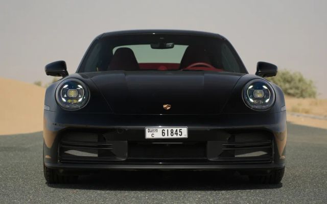 PORSCHE 911 CARERRA - image 3