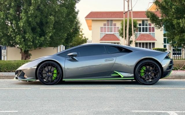 LAMBORGHINI EVO COUPE - image 2