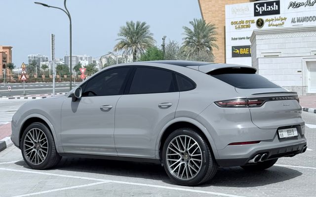 Porsche Cayenne - image 4