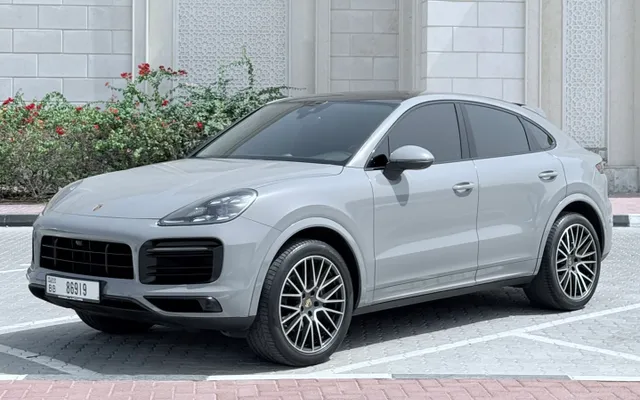 Porsche Cayenne - image 1