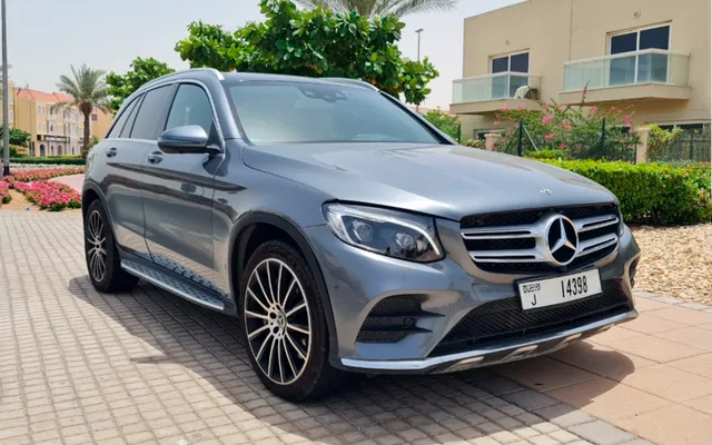 MERCEDES GLC 300 - image 1