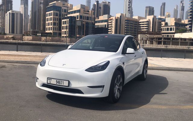 TESLA MODEL Y - image 1