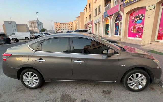 NISSAN SENTRA - image 3