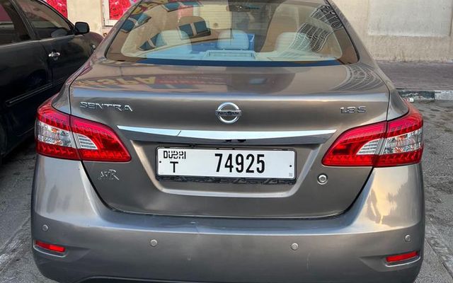 NISSAN SENTRA - image 4