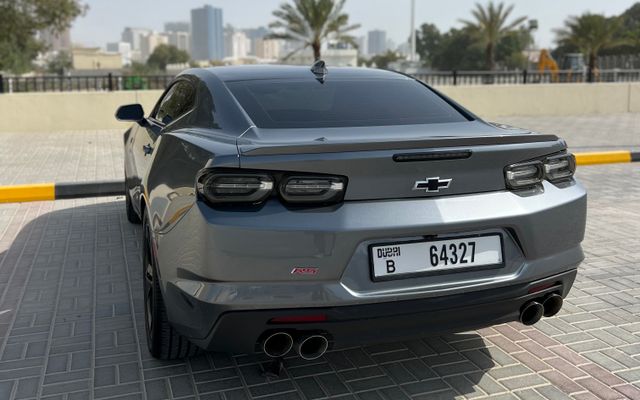 Chevrolet Camaro RS - image 4