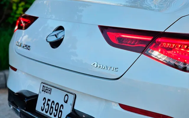 MERCEDES CLA250 - image 4