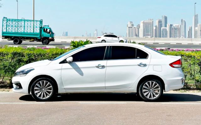 SUZUKI CIAZ - image 2
