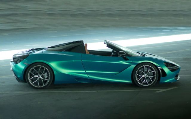 McLaren 720S - image 3