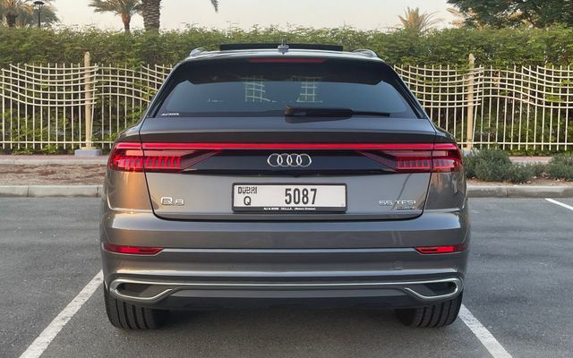AUDI Q8 - image 4