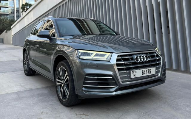 Audi Q5 - image 1