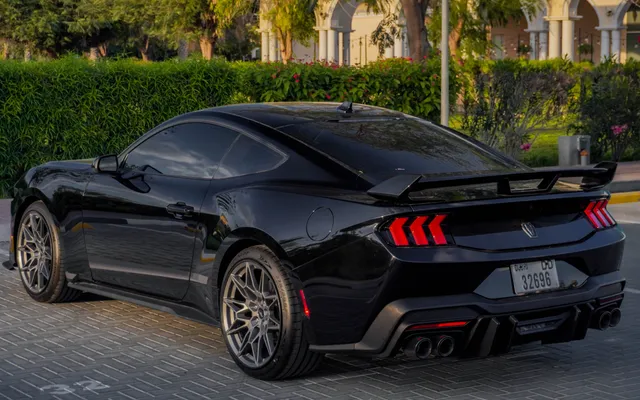 FORD MUSTANG ECOBOOST V4 - image 4