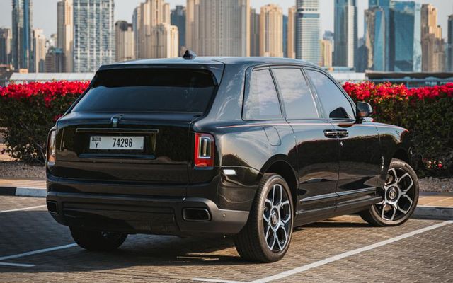 Rolls Royce  BB Cullinan - image 4