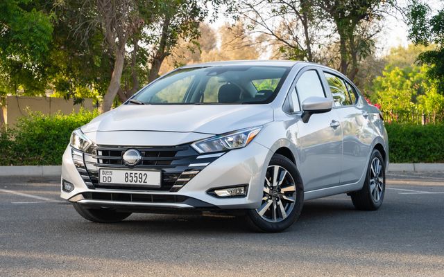 Nissan Versa 2024 - image 1