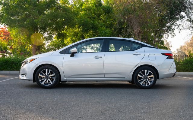Nissan Versa 2024 - image 3