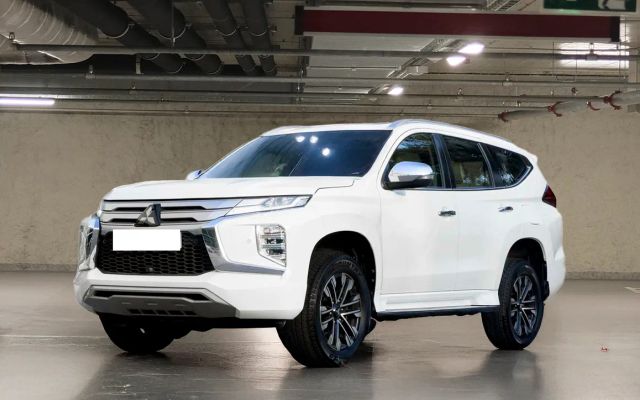 Mitsubishi Montero Sport Premium 3.0L 7 STR- - image 1