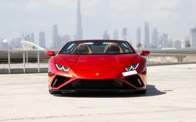 LAMBORGHINI HURACAN - image 2