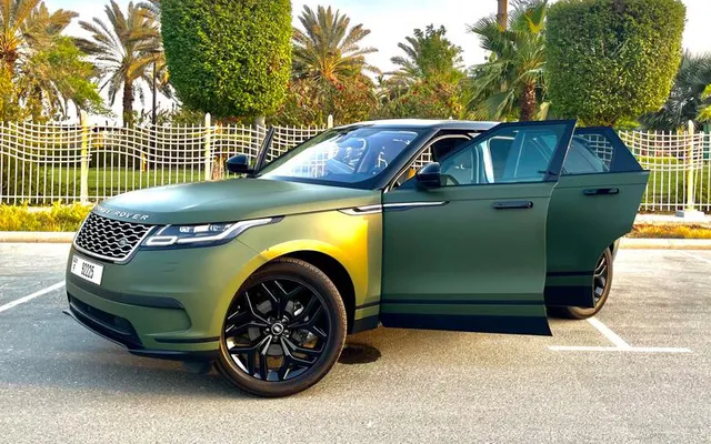 RANGE ROVER VELAR - image 3