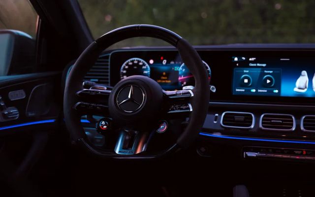 MERCEDES GLE 63 S AMG - image 4