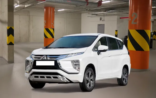 Mitsubishi Xpander 1.5L High Line 7 STR - image 1