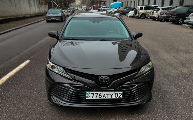 TOYOTA CAMRY - image 1