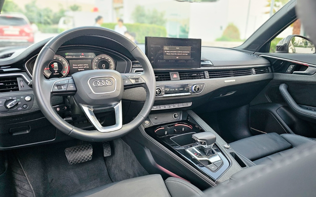 AUDI A4 - image 4
