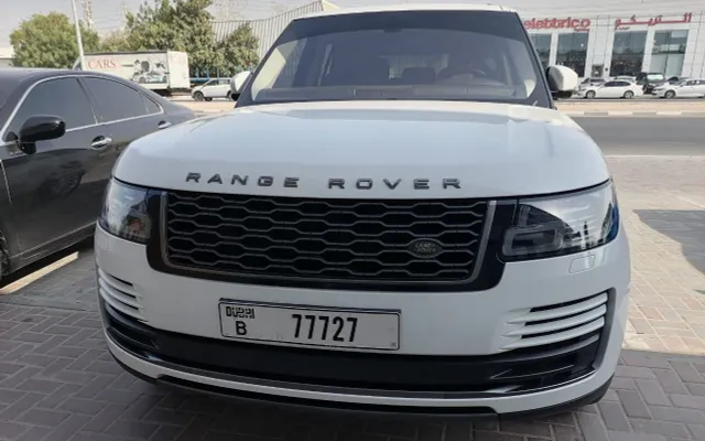Land Rover Defender - image 2