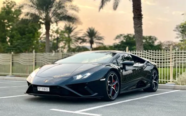 LAMBORGHINI HURACAN - image 1