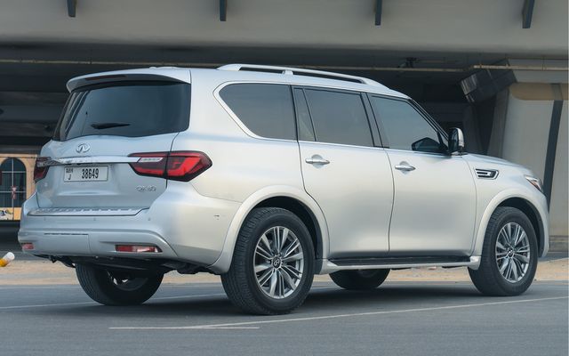 Infinity QX80 - image 3