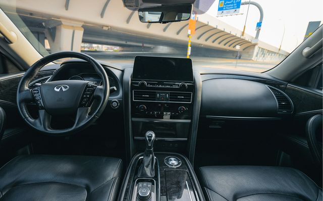 Infinity QX80 - image 4