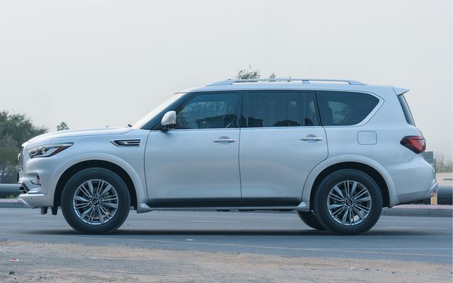 Infinity QX80 - image 2
