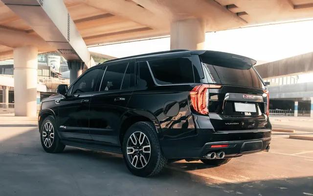 GMC YUKON - image 4