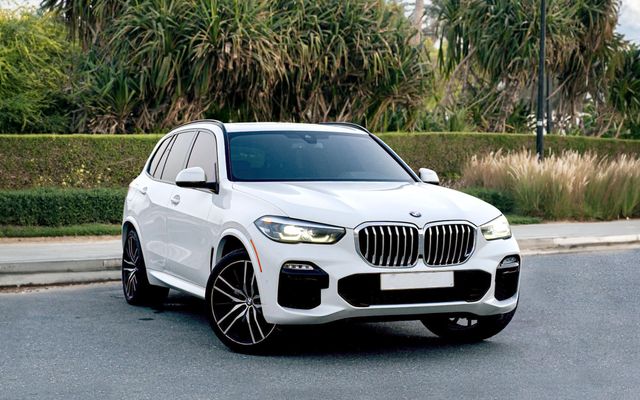 BMW X5 - image 1