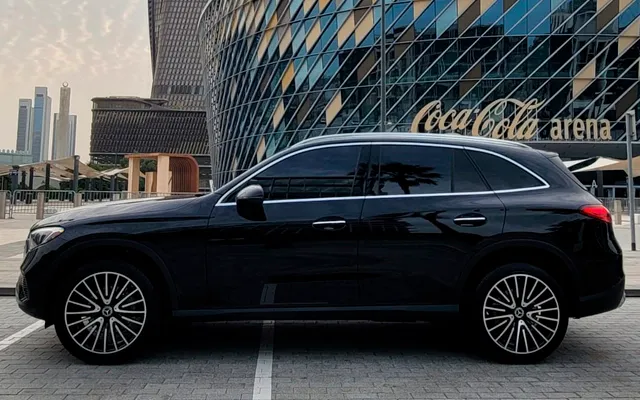 Mercedes Glc 300 - image 2