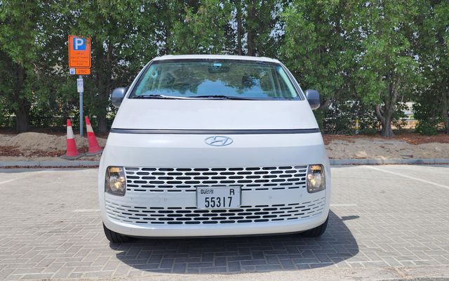 Hyundai Staria - image 3