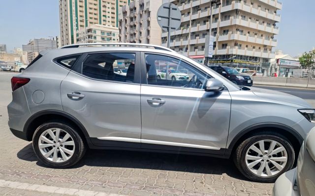 MG ZS - image 2