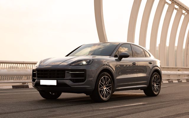Porsche Cayenne Coupe - image 1