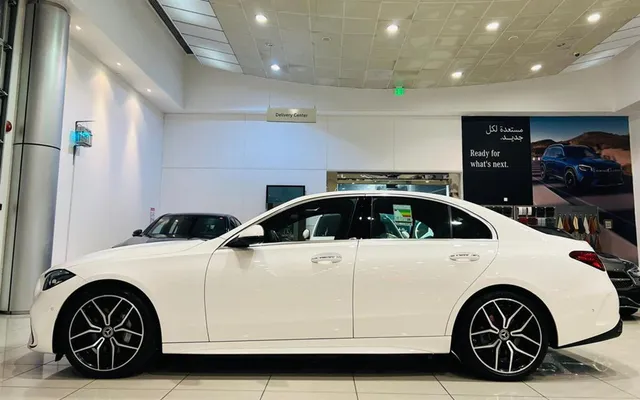 MERCEDES C200 - image 2