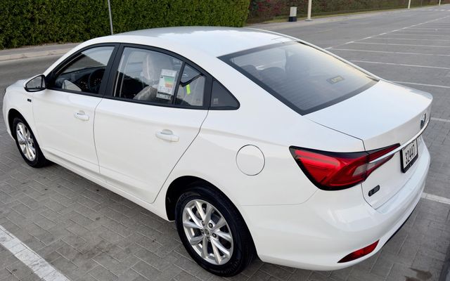 MG MG 5 Basic option - image 4