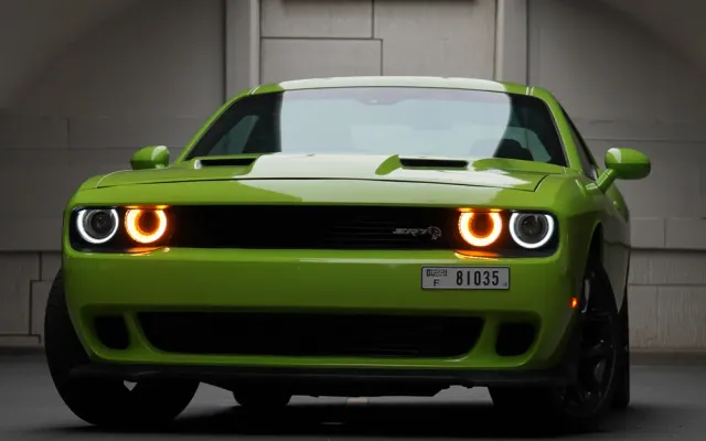 DODGE CHALLENGER - image 3